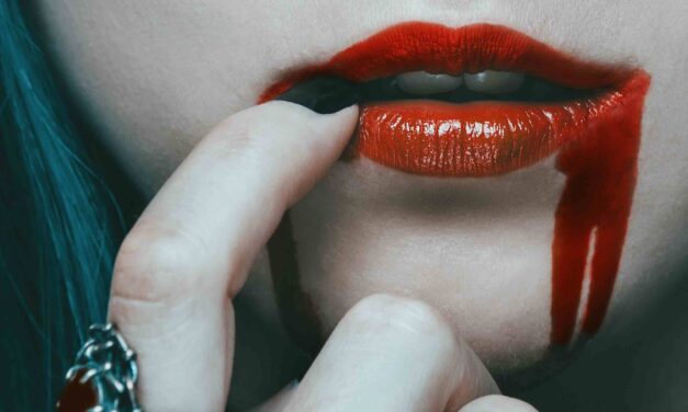 VAMPIRE OF BLUE BLOODS